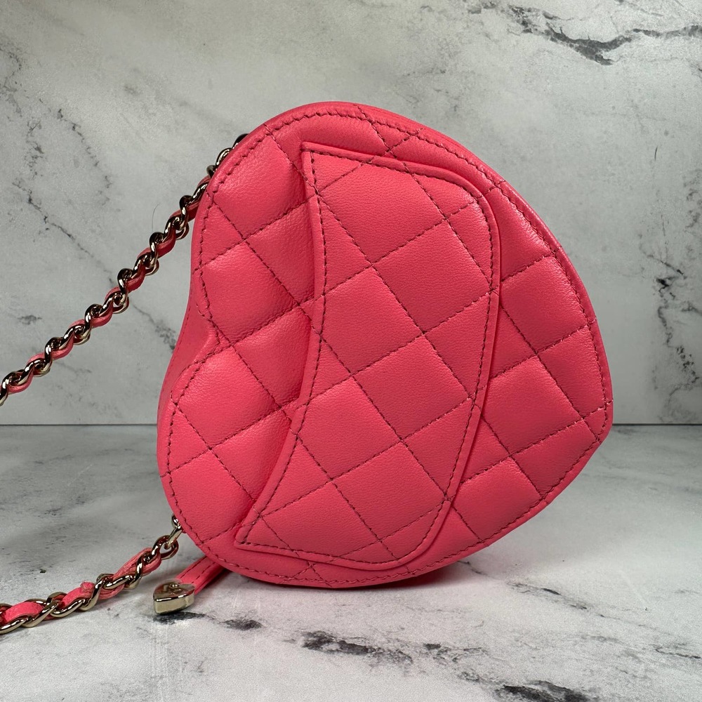 Chanel Pink Heart Bag Mini 22S CC small Lambskin Leather Crossbody bag New w/tag - Picture 3 of 15